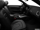  Passenger seat photo